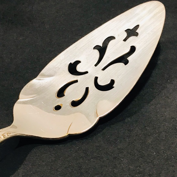 Vintage International Silverplate Pie Cake Server 10.5” - Picture 8 of 8